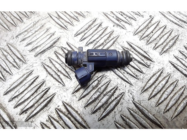 Vstřikovač 353102b000 KIA Rio