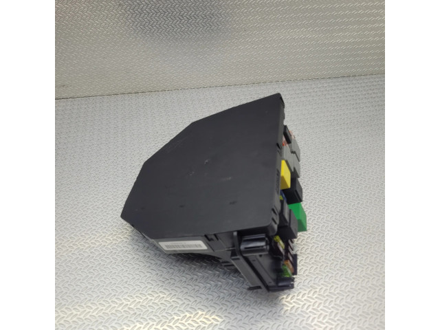 Pojistková skříňka A2129008307 Mercedes-Benz E A207 2010