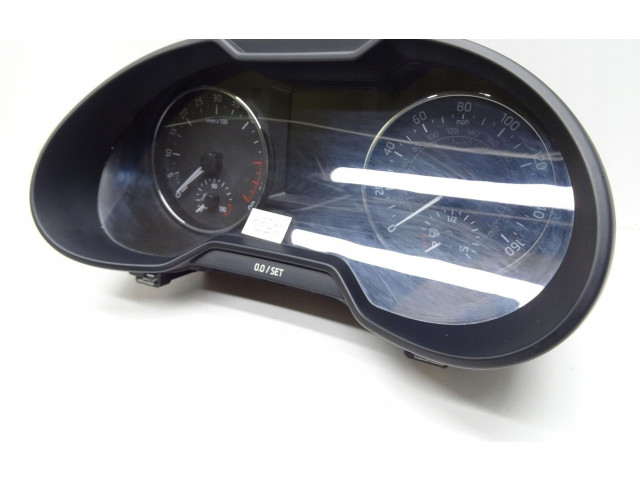 Панель приборов 5E0920981B Skoda Octavia Mk3 (5E)