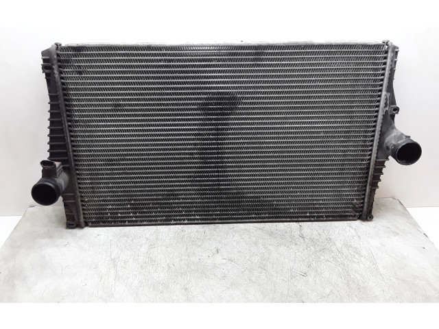 Интеркулер  30748808   Volvo XC90 