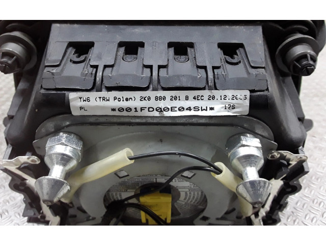 Подушка безопасности водителя 2K0880201B Volkswagen Caddy