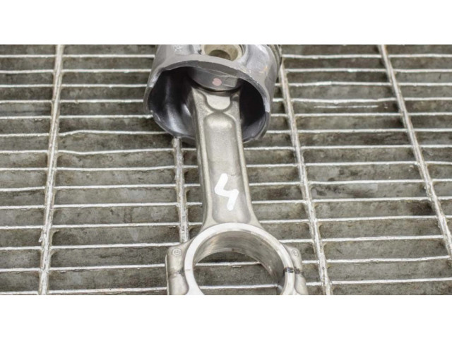 Píst 121008820R, 120A16959R   Dacia Sandero  pro naftový motor 1.5 K9K 612 