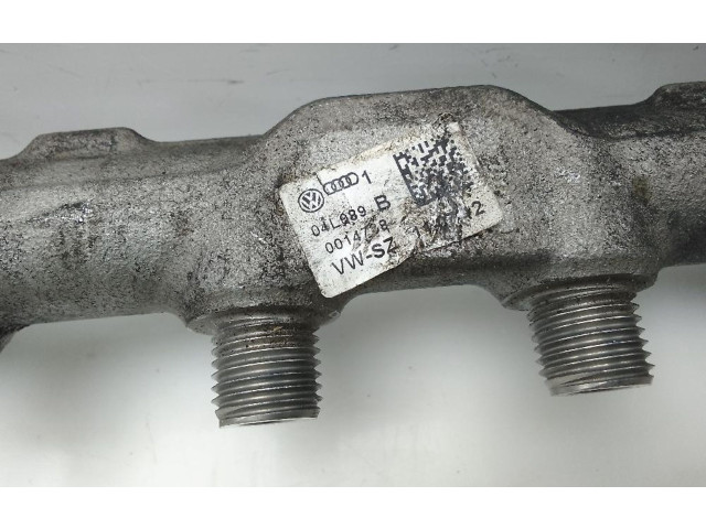 Топливная рампа 04l089b   Audi A3 S3 8V  