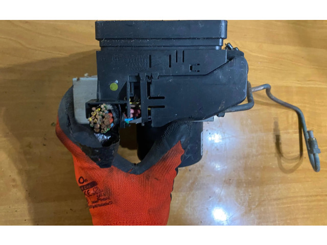 Блок АБС 30643982, 10092504053   Volvo  V70  2008 - 2013 года