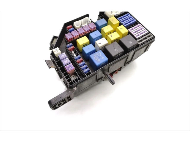 Блок предохранителей 91274-2C180   Hyundai Coupe    