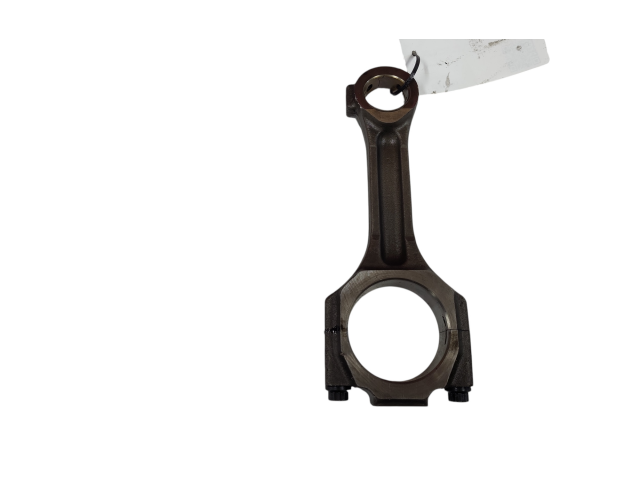 Шатун      Opel Antara  