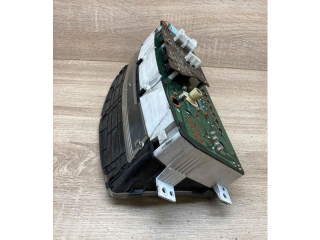 Панель приборов Mazda626, 1990year Mazda 626