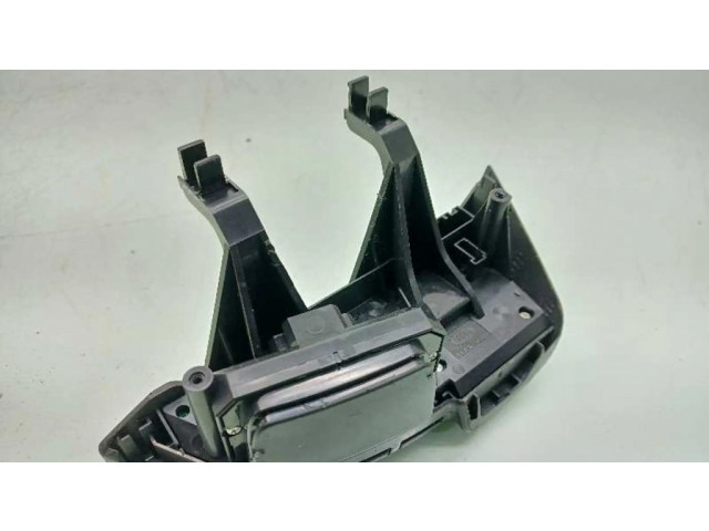 Мултифункционный включатель управления / ручка