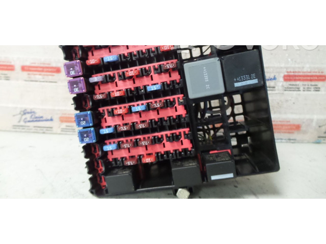 Блок предохранителей AV1T14A005DGD Ford B-MAX