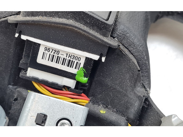 Руль KIA Ceed  2006 - 2012 года 561101H580EQ, 967201H300      