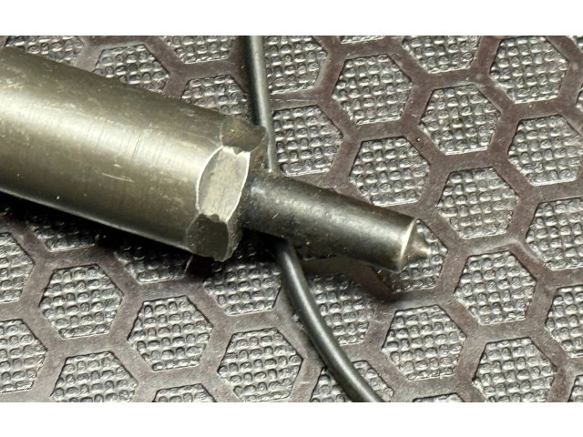 Форсунка 059130202c, 0432133816    Audi A6 S6 C5 4B   