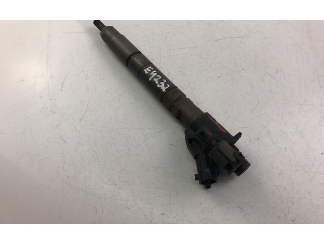 Форсунка 31303238, E4232    Volvo V70   