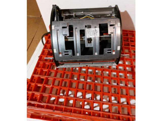 Дисплей    4e0919603e   Audi A8 S8 D3 4E