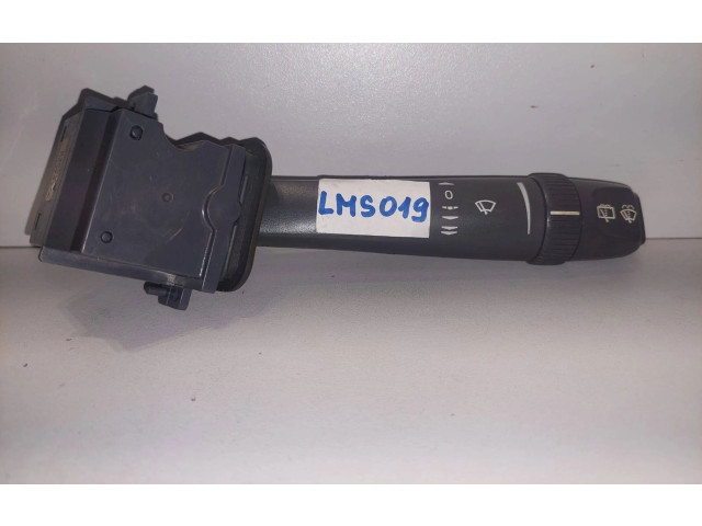 Ручка стеклоочистителей 9452391, 02W41A   Volvo V70