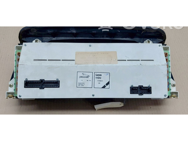 Панель приборов Jaguar XJ X308