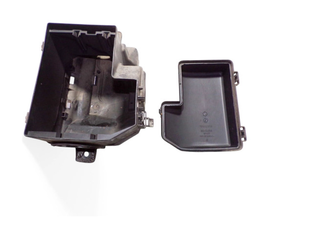 Блок предохранителей  8645259, 9452547   Volvo S80    