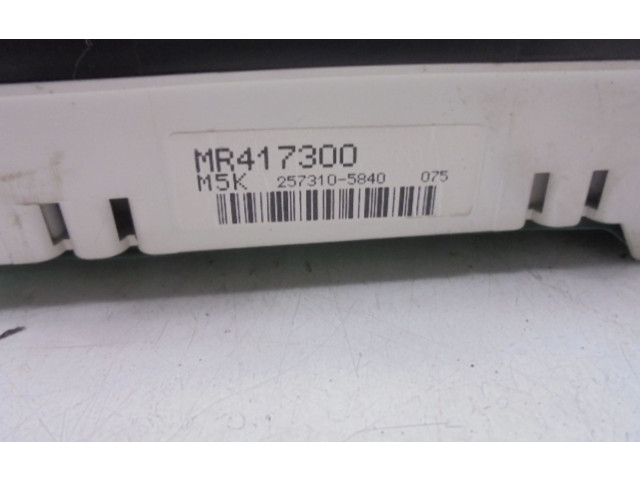 Přístrojová deska Mitsubishi Pajero 1998 MR417300, MR417300