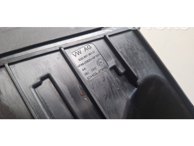 Блок предохранителей  5Q0907361D   Volkswagen Golf Sportsvan    