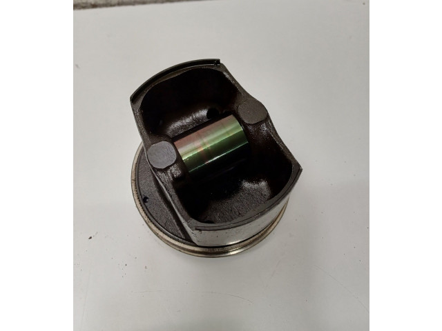  Поршень  DTT  Volkswagen Golf VIII  