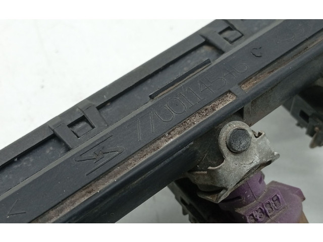 Топливная рампа 7700114546   Renault Clio II  