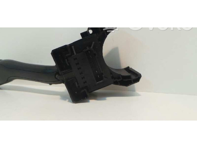 Ручка стеклоочистителей Ford Galaxy