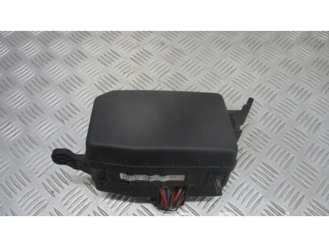 Блок предохранителей 91210-1C160 Hyundai Getz