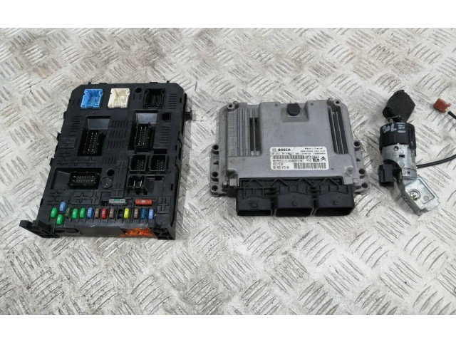 Блок управления двигателя 0281019817, 9666729580 Citroen Berlingo