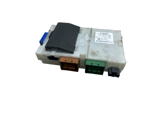 Блок предохранителей 7G9T14C256FA, 30765624AE   Volvo V70    