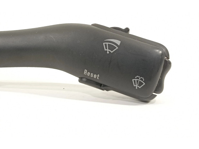 Ручка стеклоочистителей 4B0953503G   Volkswagen Passat Alltrack