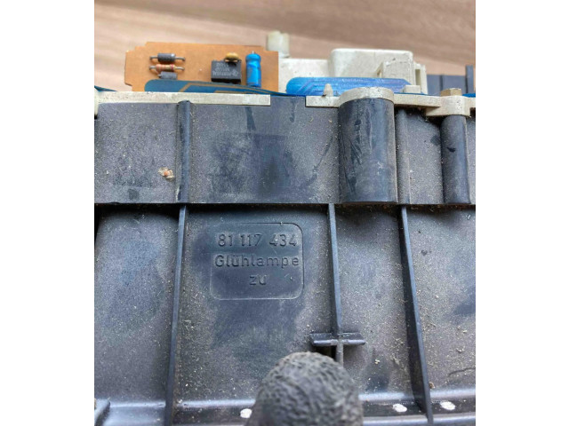 Přístrojová deska  Audi 80 90 B2 1978 81117434, 88471066  