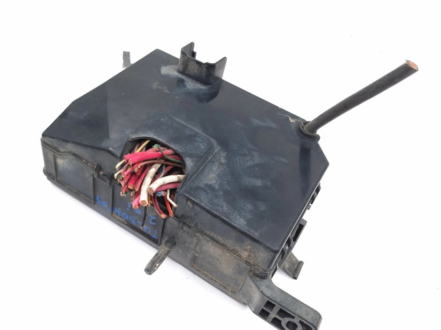   Pojistková skříňka 912102E000, 91210-2E000   Hyundai Tucson JM 2004