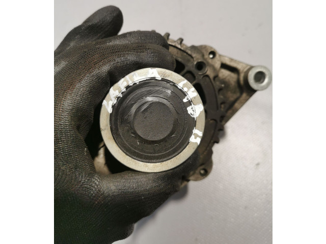 Генератор       Opel Zafira C  2011 - 2019 года   