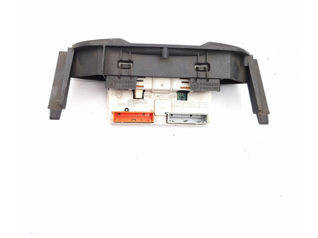 Дисплей 8200028364A, 216562178 Renault Clio II