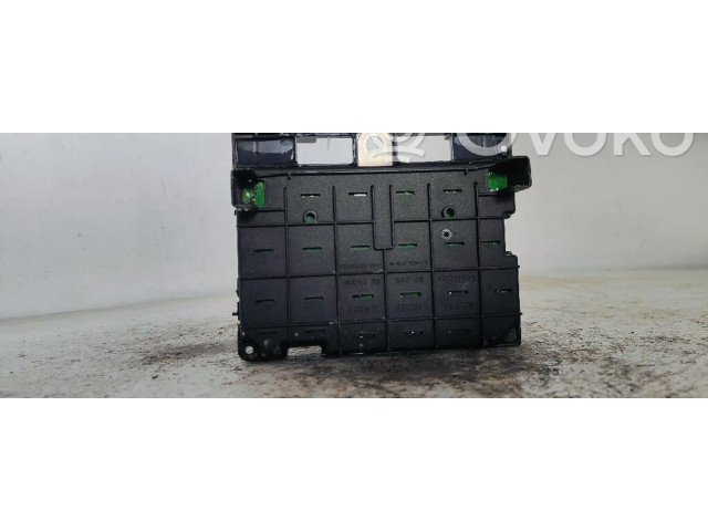 Pojistková skříňka 9646405280 Peugeot 307 2002