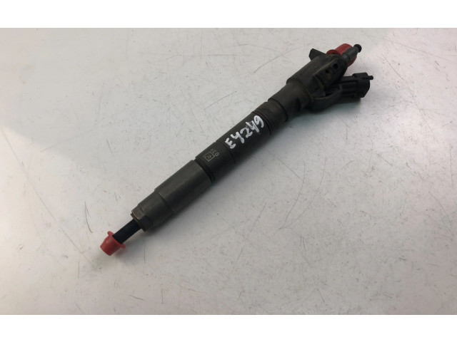 Форсунка 31303238    Volvo V60   