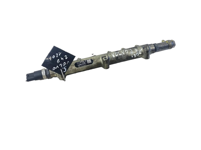 Топливная рампа 8658252, 000863L1 Volvo V70