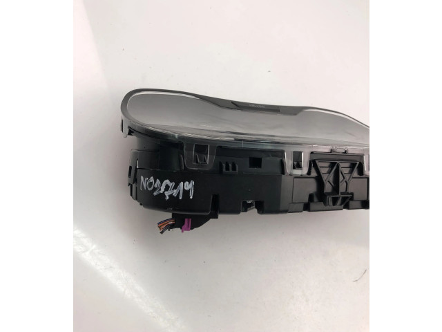 Панель приборов 6V0920740A   Skoda Fabia Mk3 (NJ)       