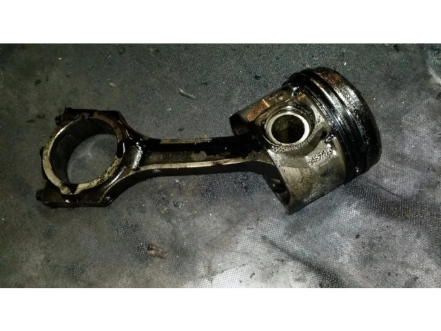 Píst 24574B Ford Mondeo Mk III pro naftový motor 2.0