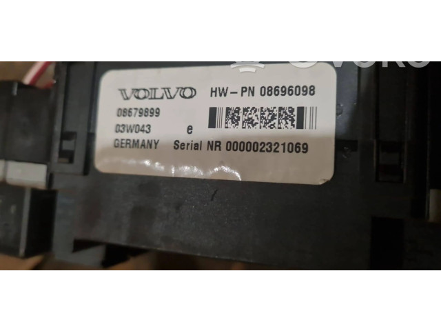 Блок предохранителей 08696098   Volvo XC90    