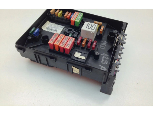 Блок предохранителей  1K0937125A   Volkswagen Golf Plus    