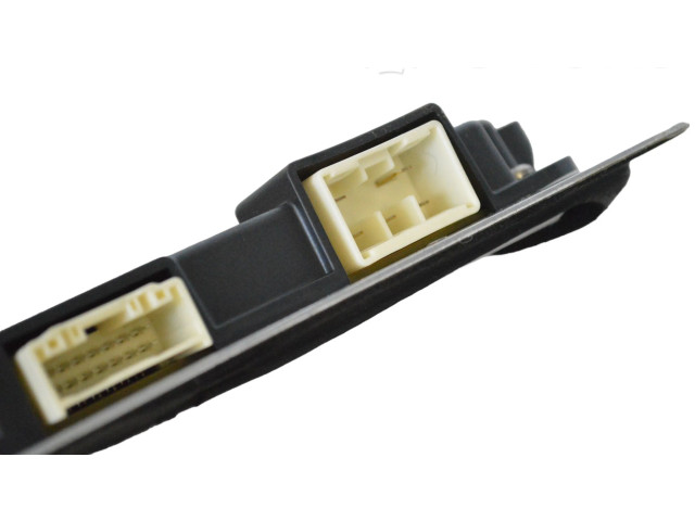 Turbodmychadlo Блок управления дверью 103722200E   Tesla Model X   L2S