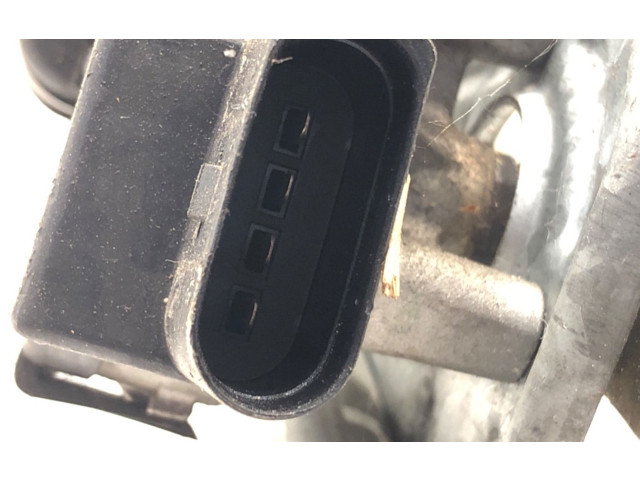 Vstřikovač 3B1955113C Volkswagen PASSAT B5.5