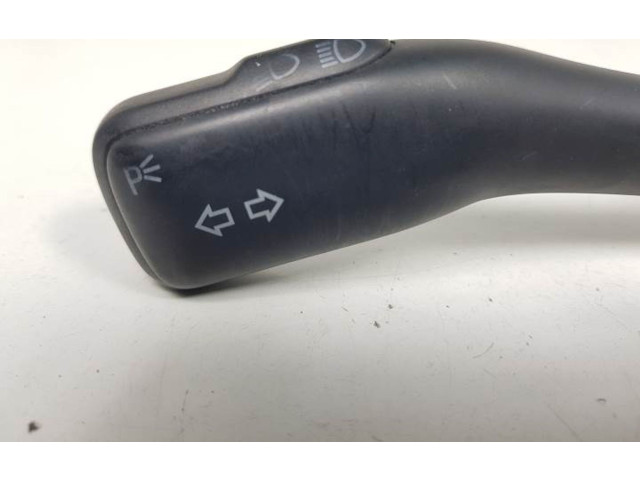 Поршень Ручка поворотов/ фонарей BBY 8L0953513G Skoda Fabia Mk1 (6Y)