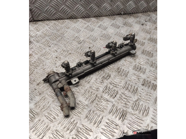 Топливная рампа 036133319al   Volkswagen Golf IV  