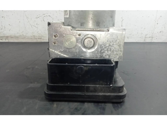 Блок АБС 5Q0614517CS Skoda Octavia Mk3 (5E) 2013 - 2019 года