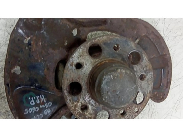 Передний поворотный кулак (ступица, цапфа)