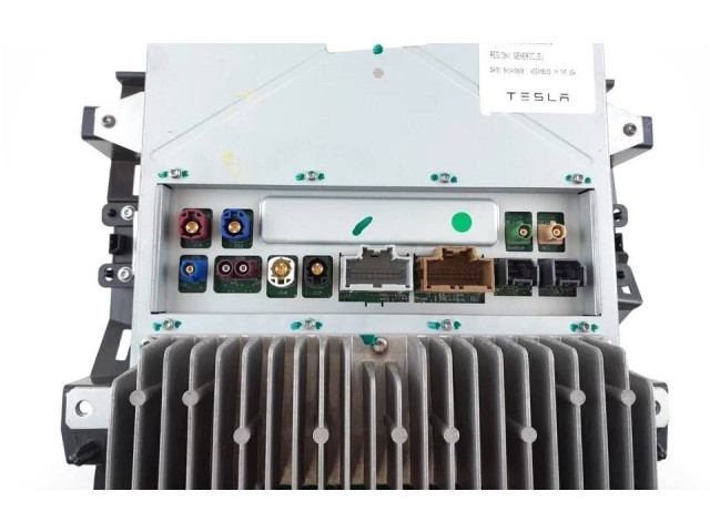 Дисплей    1098050-99-H, 109805099H   Tesla Model S