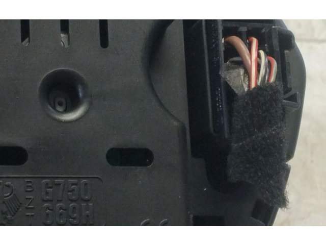 Přístrojová deska Skoda Fabia Mk1 (6Y) 2002 6Y1919880C, 110080015