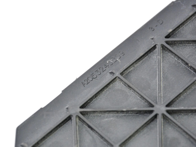 Pojistková skříňka 118085220F Peugeot 206+ 2010