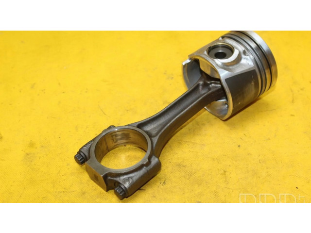 Píst 038G Volkswagen Sharan pro naftový motor 1.9